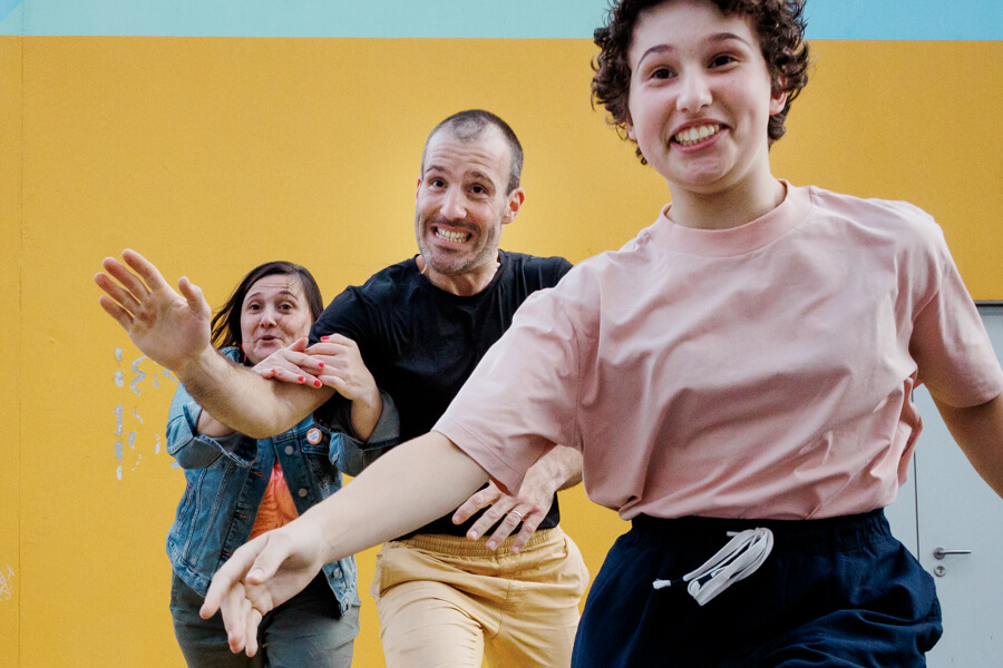 photographe de famille moderne à Paris la Défense